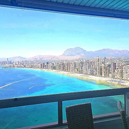 Seaside Splendor Panoramic 3-bedrooms Oasis Apartament Benidorm